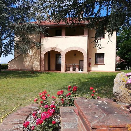 Вилла Agriturismo Montemari Палая Экстерьер фото